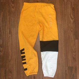 Victoria’s Secret PINK Campus Pant